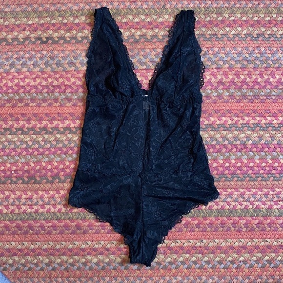 SOLD SOPHIE B BLACK LACE BASIC CLASSIC ONE PIECE BODYSUIT - Picture 1 of 5
